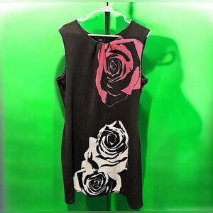 LLE NEW YORK Black Dress with Rose Patterns Size 18 length 40in pit to pit 22in
